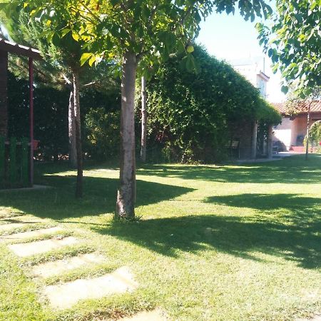 Refugio Con Casitas Infantiles Zamora Exterior foto